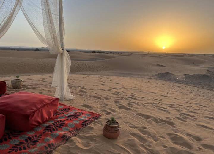 Exceptional Luxury Camp Hotel Merzouga Bagian luar foto